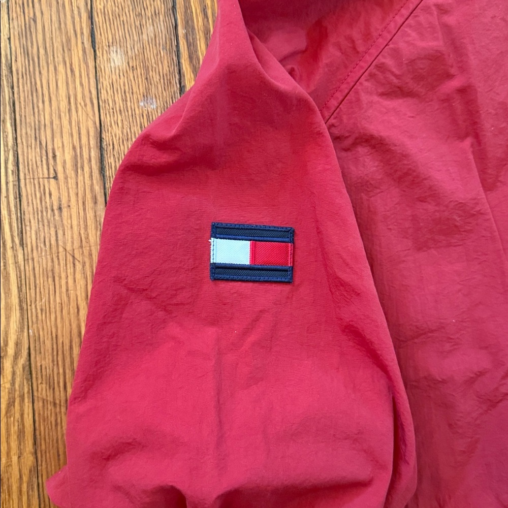 90’s Tommy Hilfiger Vintage Packable Hooded Jacket - Picture 13 of 14